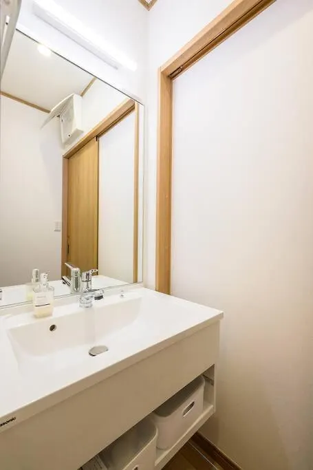 Apartment Hotel Komei 5Min To Station Next To Asakusa And Sky Tree Tokyo